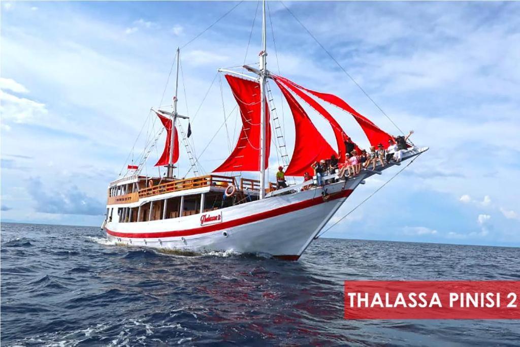 โรงแรมบินตัง ฟลอเรส ลาบวนบาโจ ภายนอก รูปภาพ
