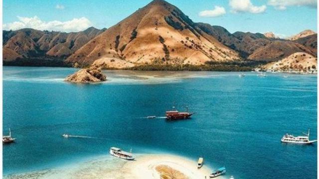 โรงแรมบินตัง ฟลอเรส ลาบวนบาโจ ภายนอก รูปภาพ