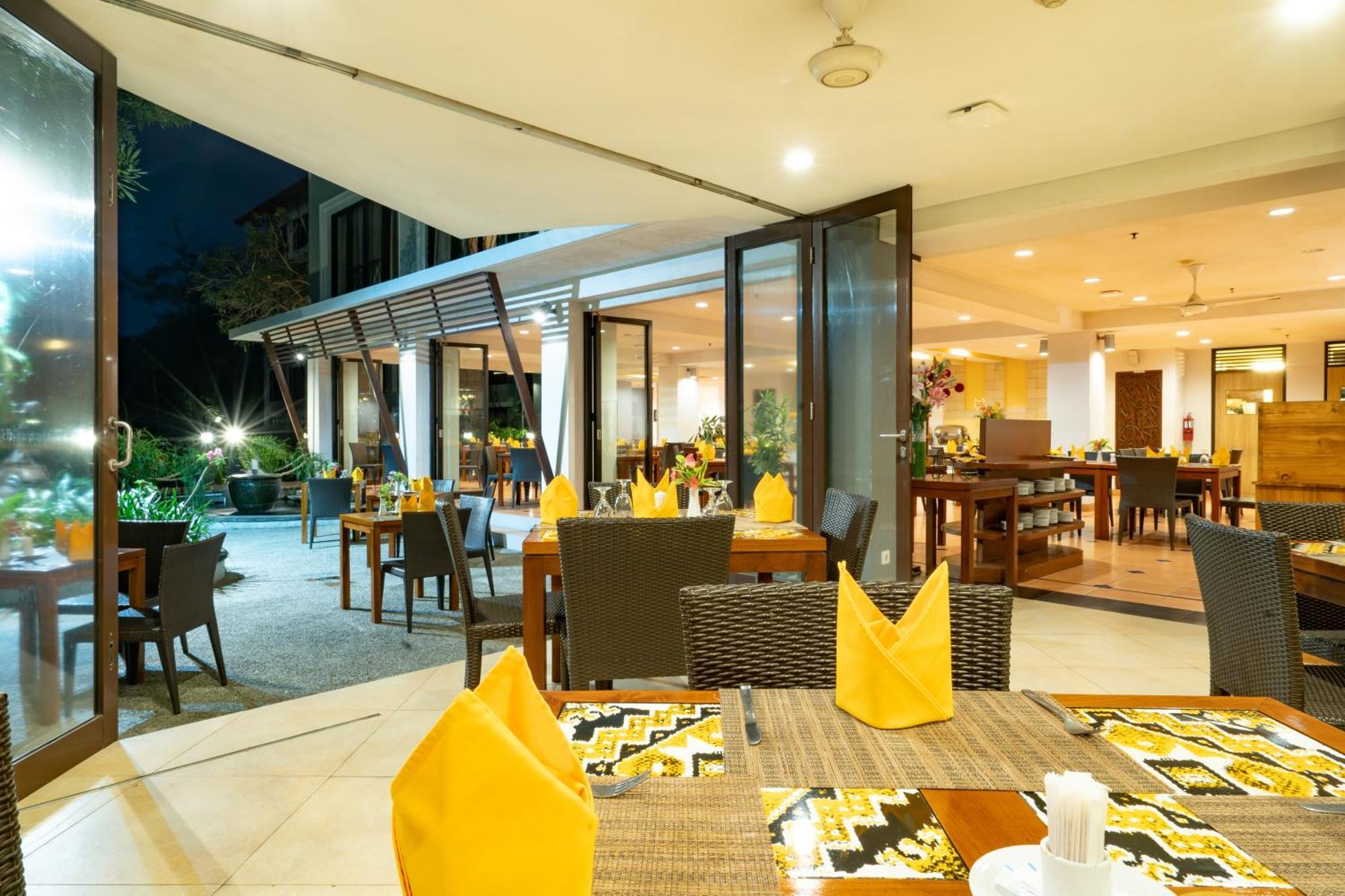 โรงแรมบินตัง ฟลอเรส ลาบวนบาโจ ภายนอก รูปภาพ